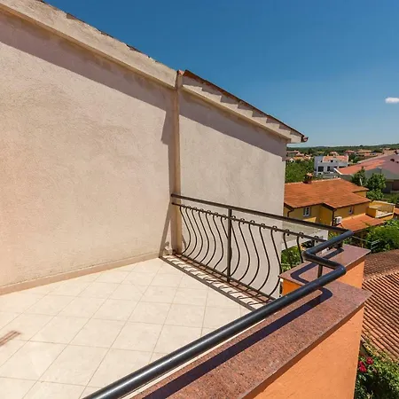 Daire Carmen 2 Funtana